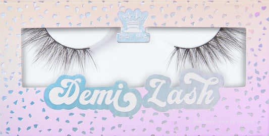 demi lash style in box