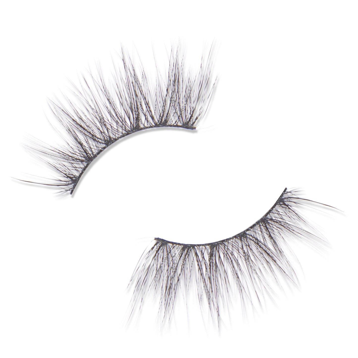 demi lash style up close