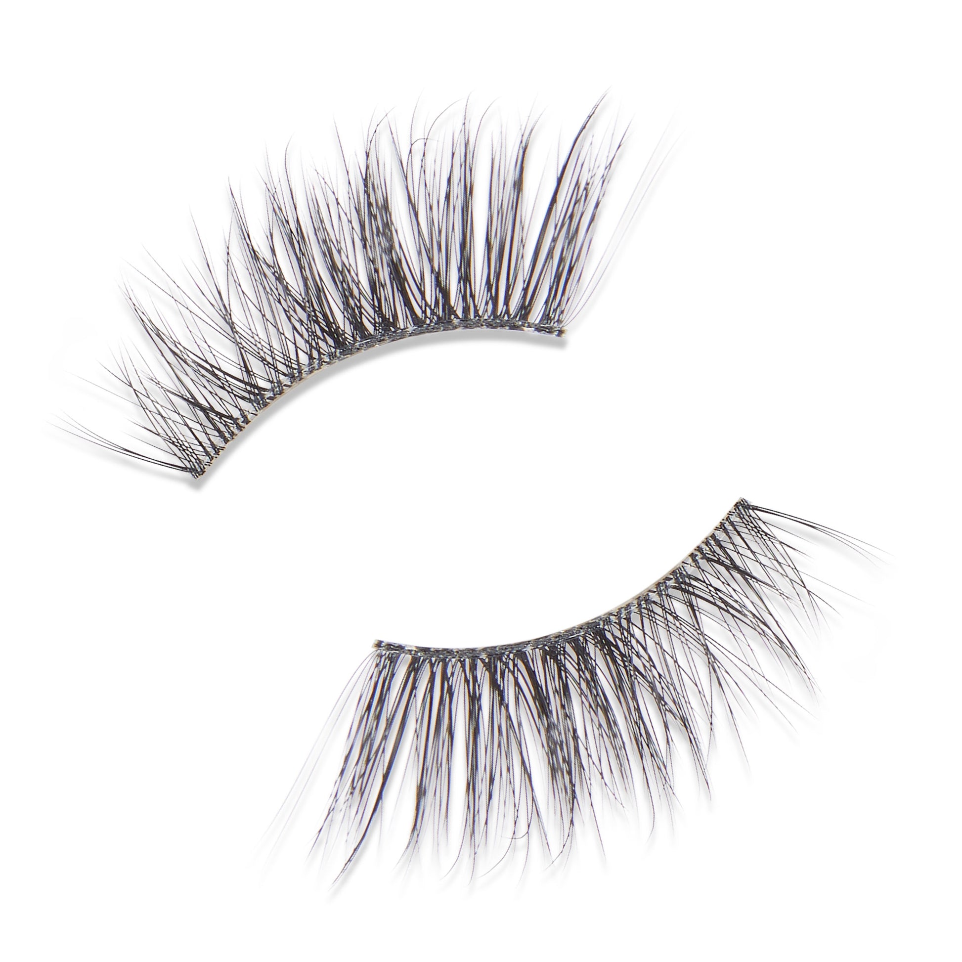 demi lash player up close